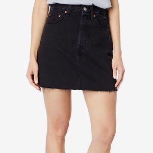 Levis premium ribcage distressed mini skirt